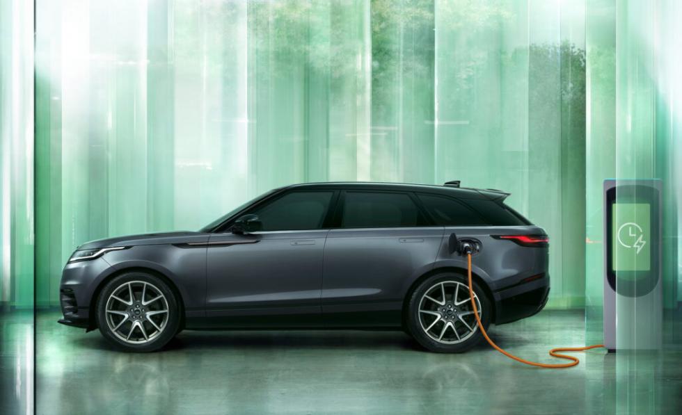 Range Rover Velar: Ανανεωμένο με νέα οθόνη και βελτιωμένη PHEV έκδοση 